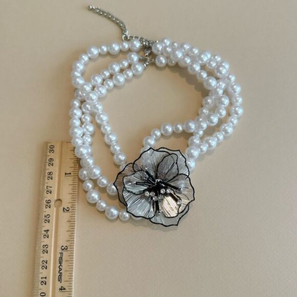 Elegant Pearl Choker Necklace N1493 - Picture 4 of 4